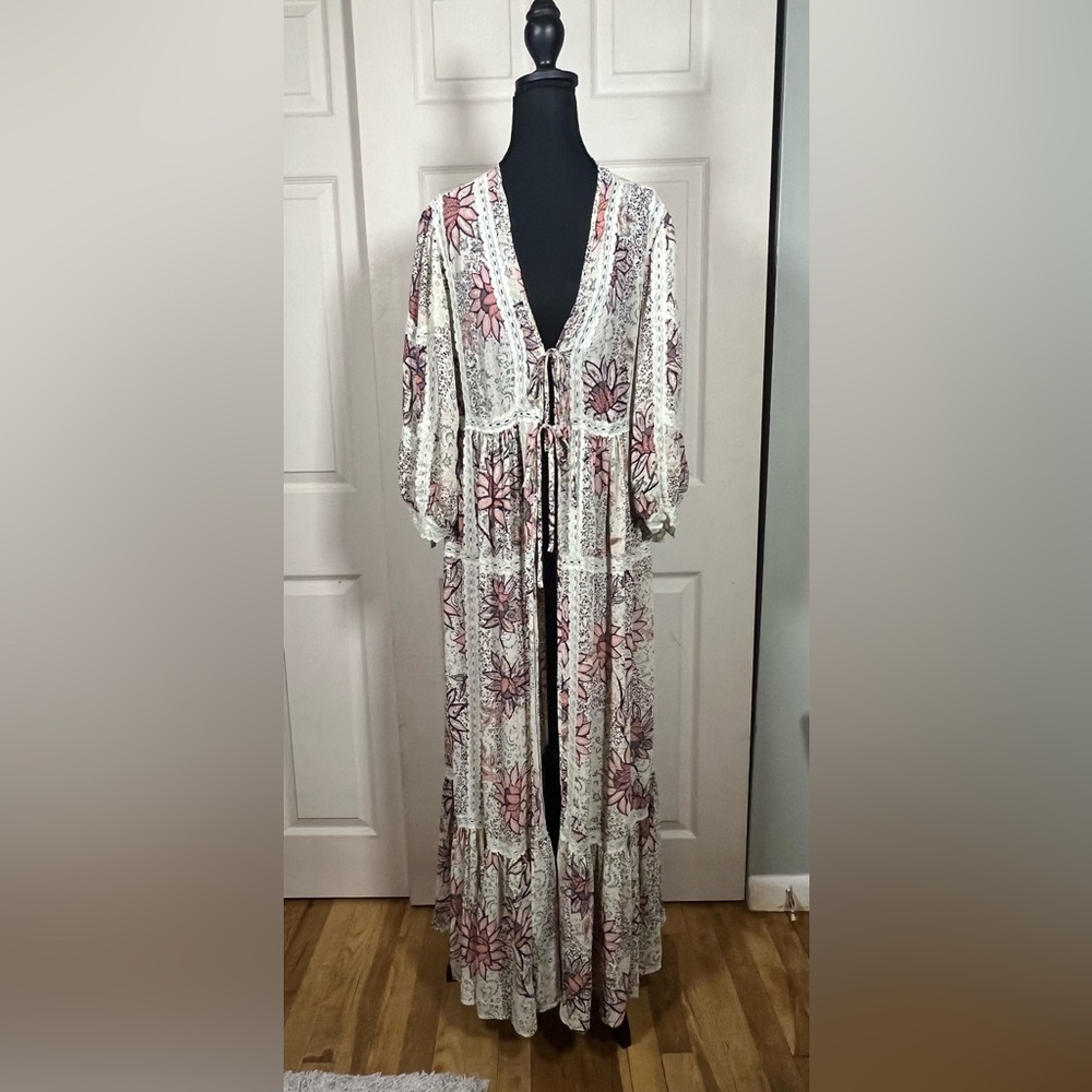 Free People NWT Grasslands Duster Kimono Floral Lace Tie XS/S Fits L Boho